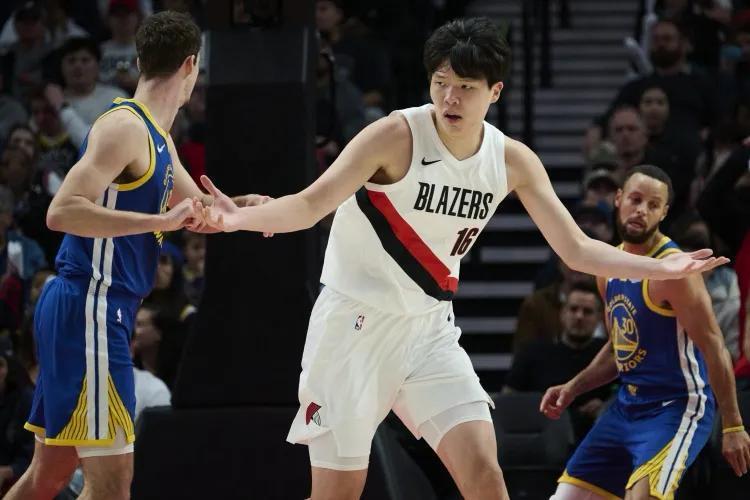 森场均打, 自己的, 的杨瀚森跟 森场均打, 自己的, 的杨瀚森跟